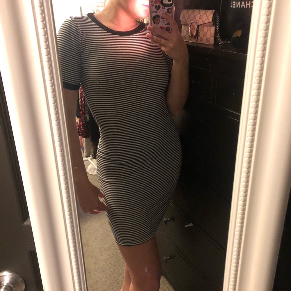 H&M STRIPED RIBBED SHIRT DRESS
